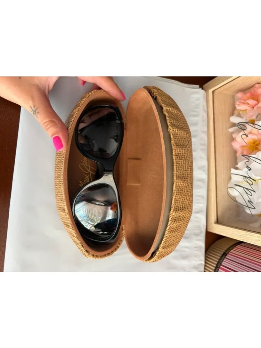 Vintage Maui Jim Volcano MJ142-02 Black Polarized Sunglasses w/ Case